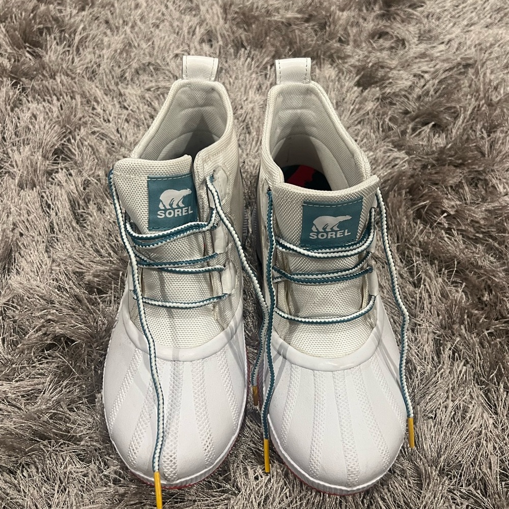 Sorel White and Blue Rain Boots